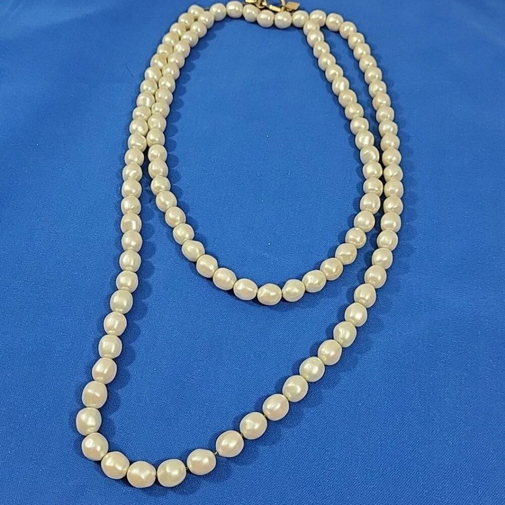 Vintage‎ Anne Klein Necklace High Luster Quality Faux Pearl Long 44